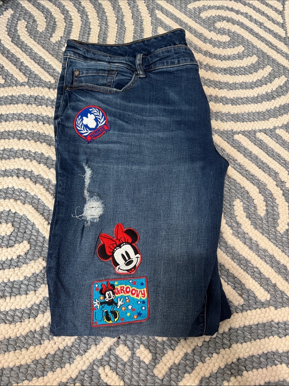 Disney Minnie Mouse Patch Distressed High Rise Skinny Jeans Plus Size 24R